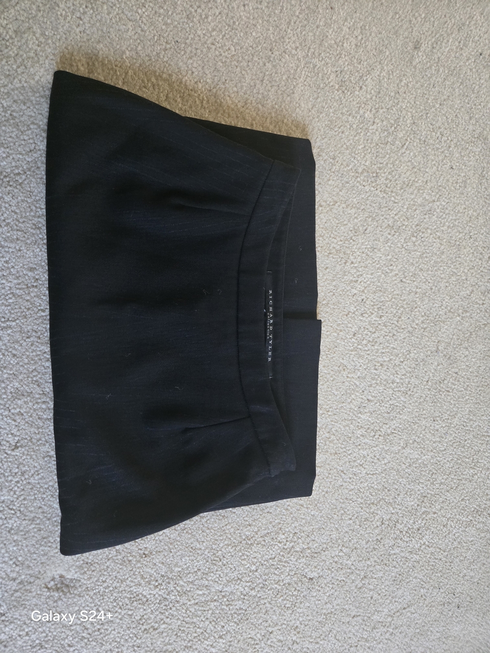 Richard Tyler Black A-Line Mini Skirt